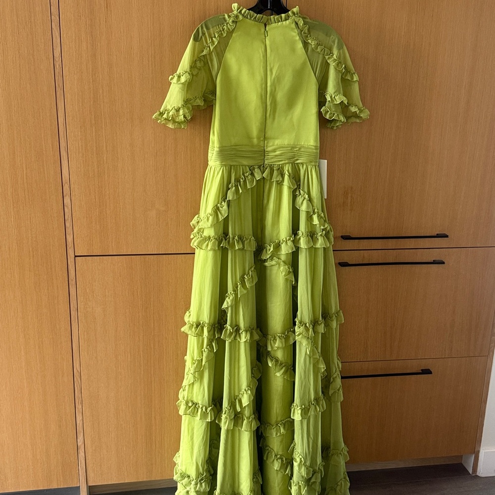 Mac Duggal Chiffon Cascading Ruffle Flutter Sleeve Gown Color Apple Green Size 4 - Picture 10 of 17